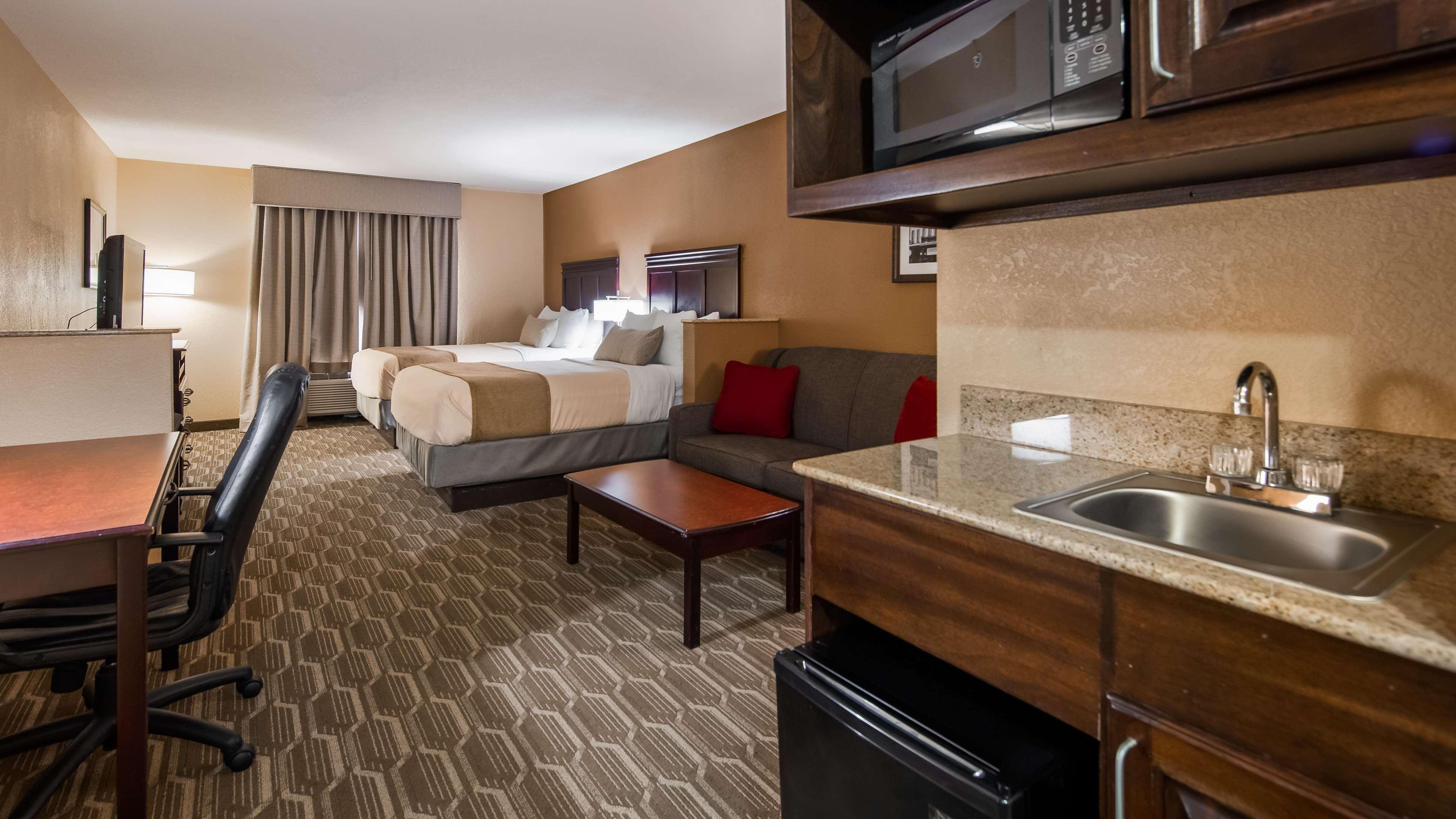 Best Western Granbury Inn And Suites Buitenkant foto