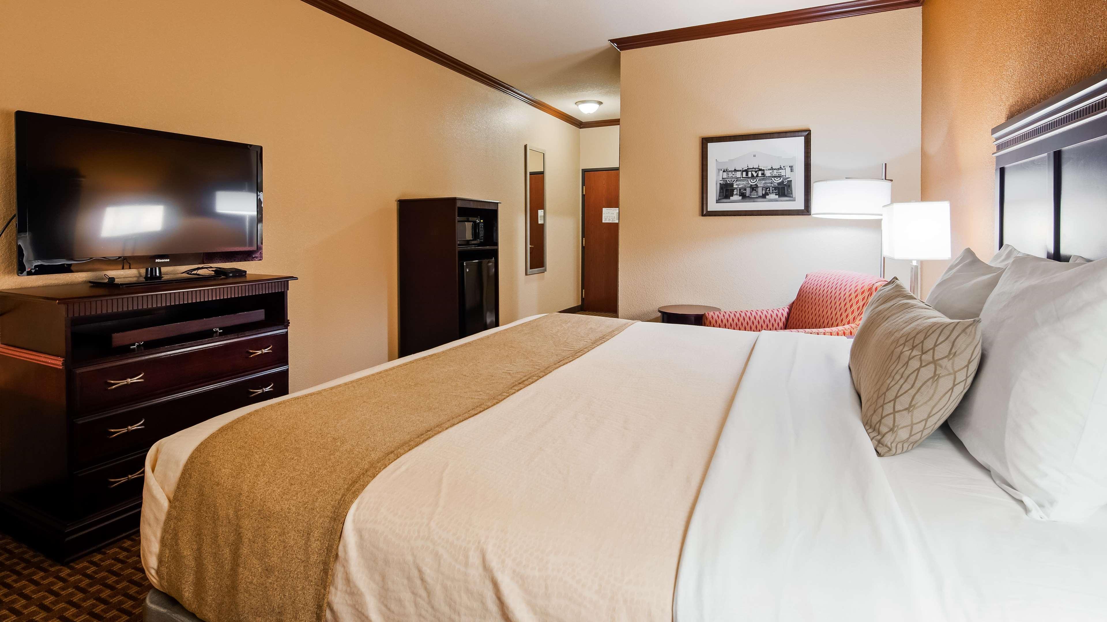 Best Western Granbury Inn And Suites Buitenkant foto