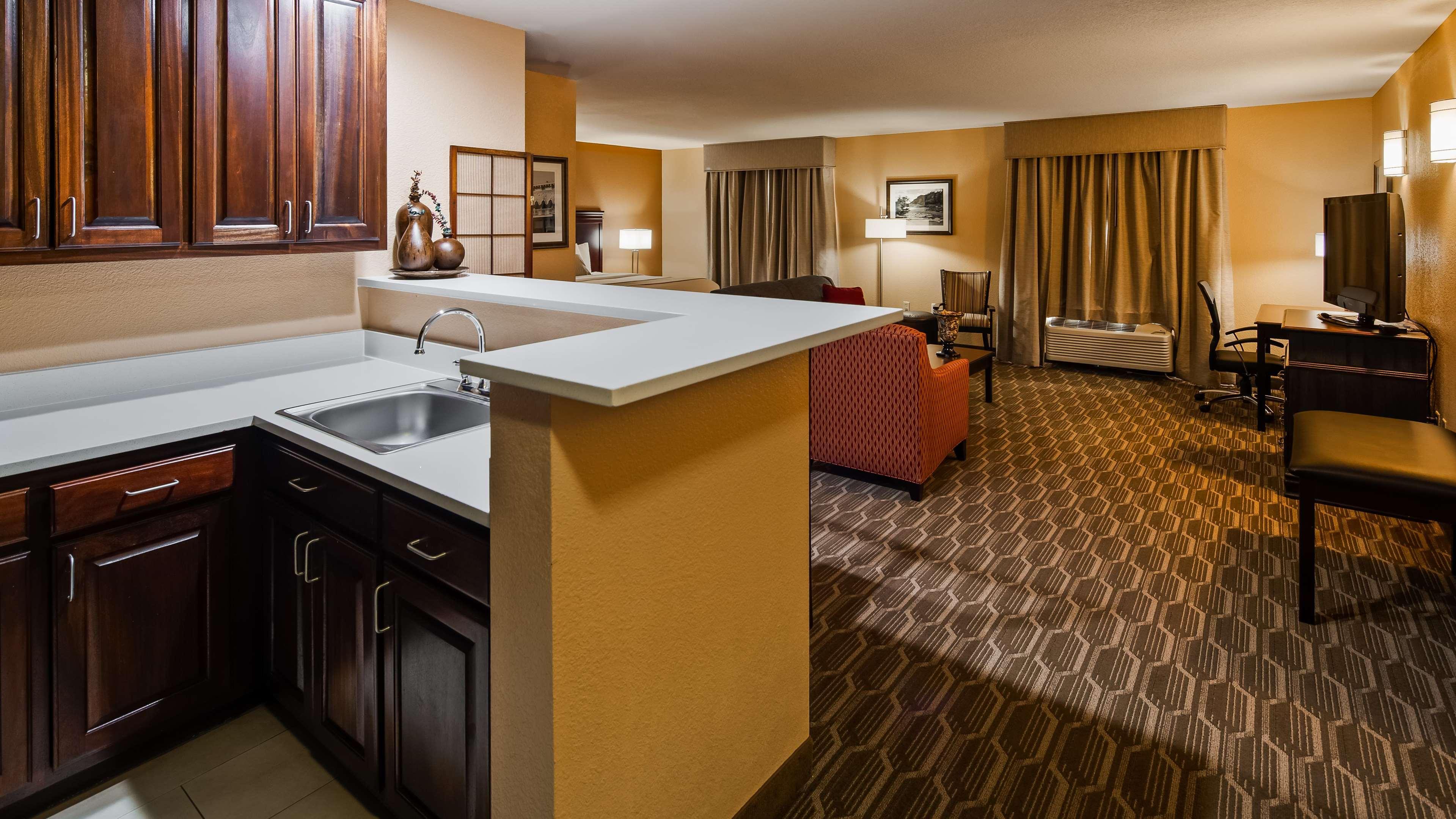 Best Western Granbury Inn And Suites Buitenkant foto