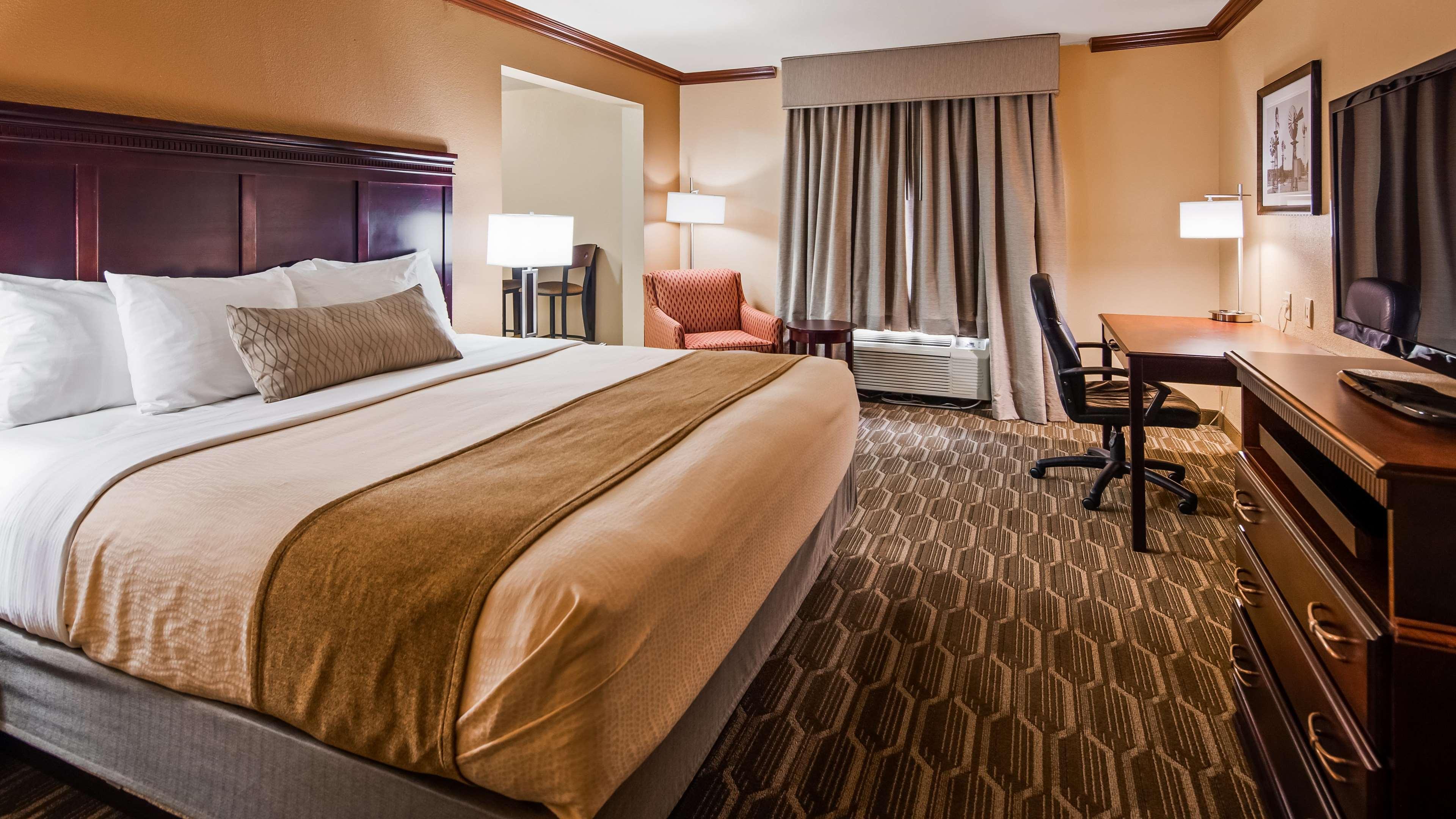 Best Western Granbury Inn And Suites Buitenkant foto