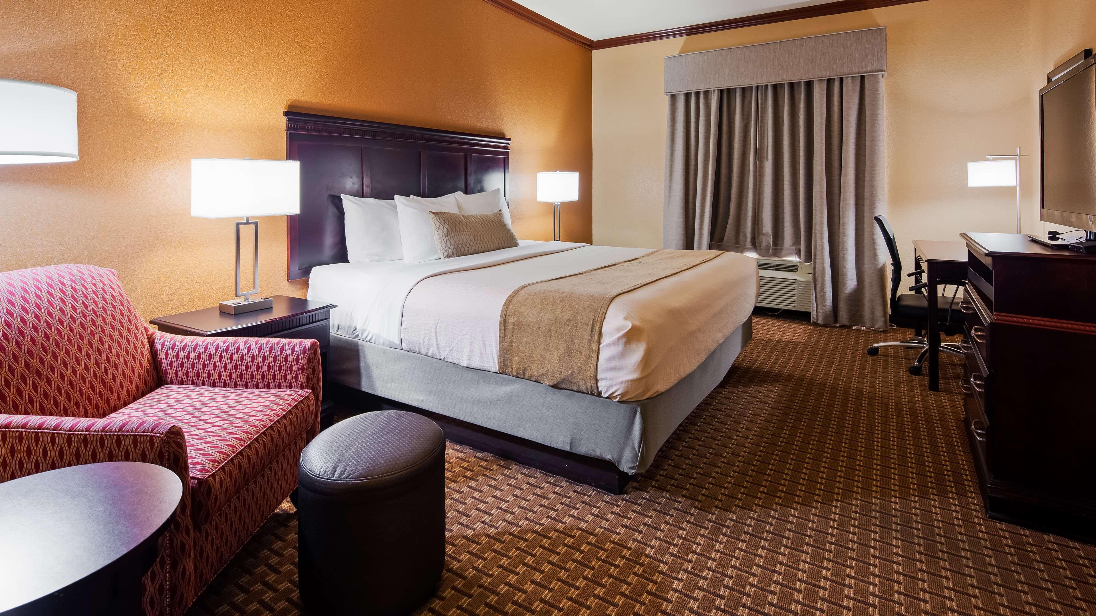 Best Western Granbury Inn And Suites Buitenkant foto