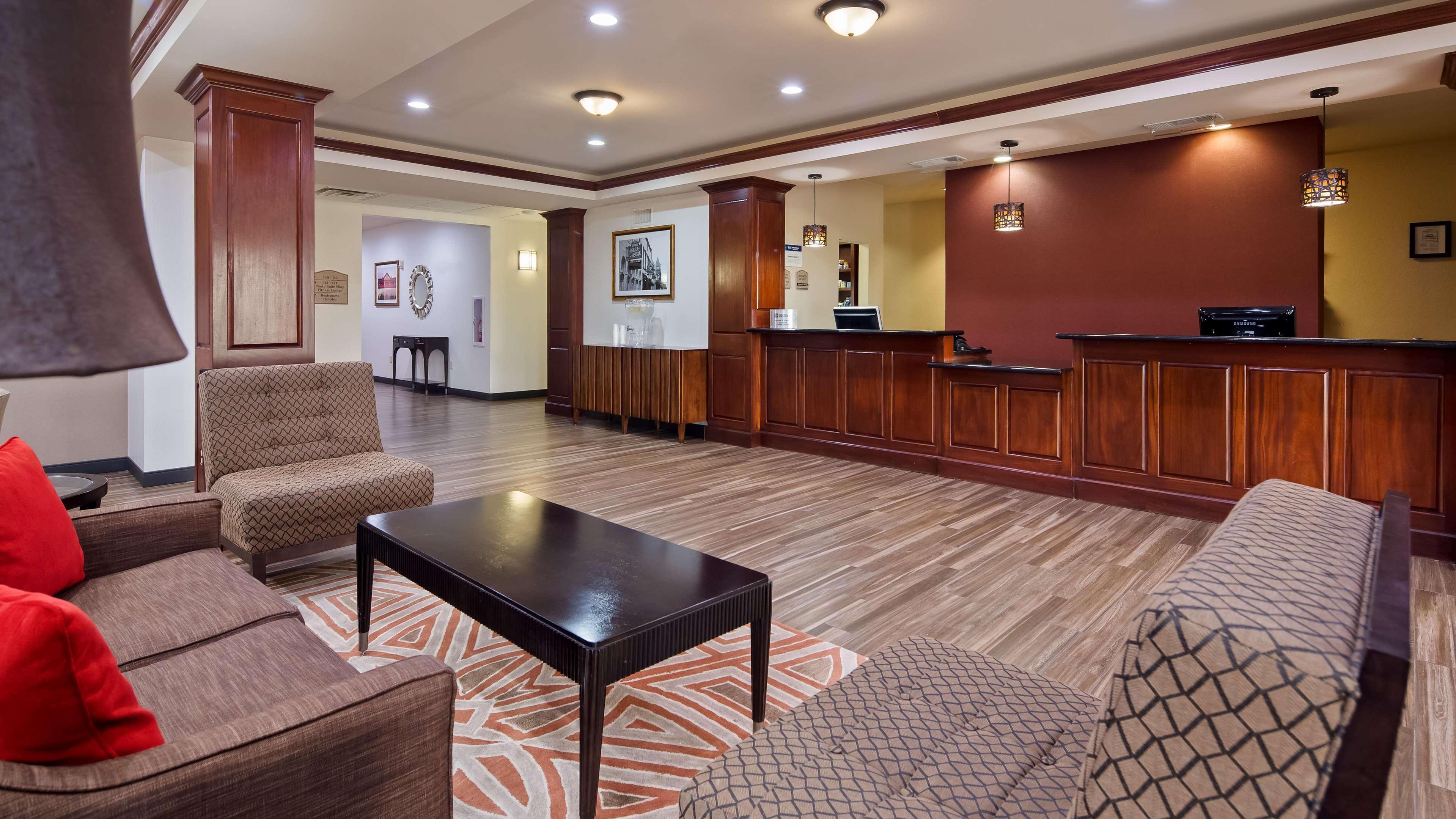 Best Western Granbury Inn And Suites Buitenkant foto